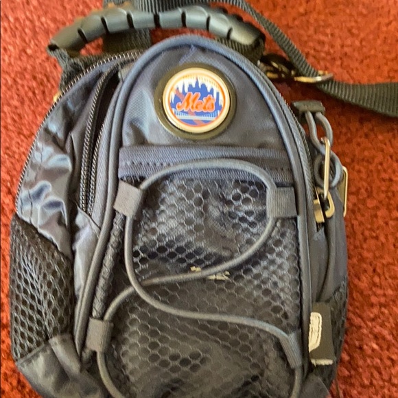 Mets small bag